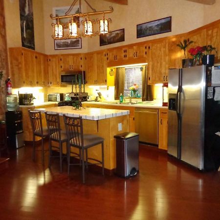 Evergreen Haus Villa Oakhurst Esterno foto