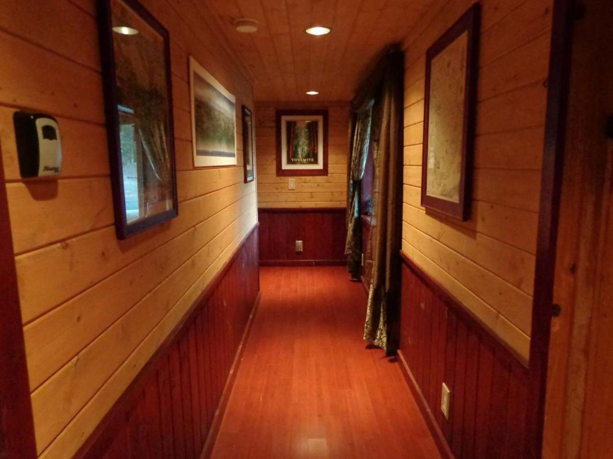 Evergreen Haus Villa Oakhurst Esterno foto