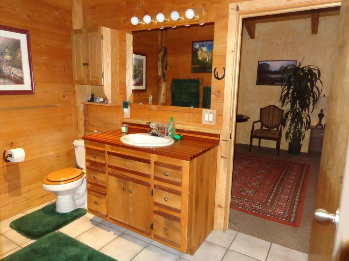 Evergreen Haus Villa Oakhurst Esterno foto